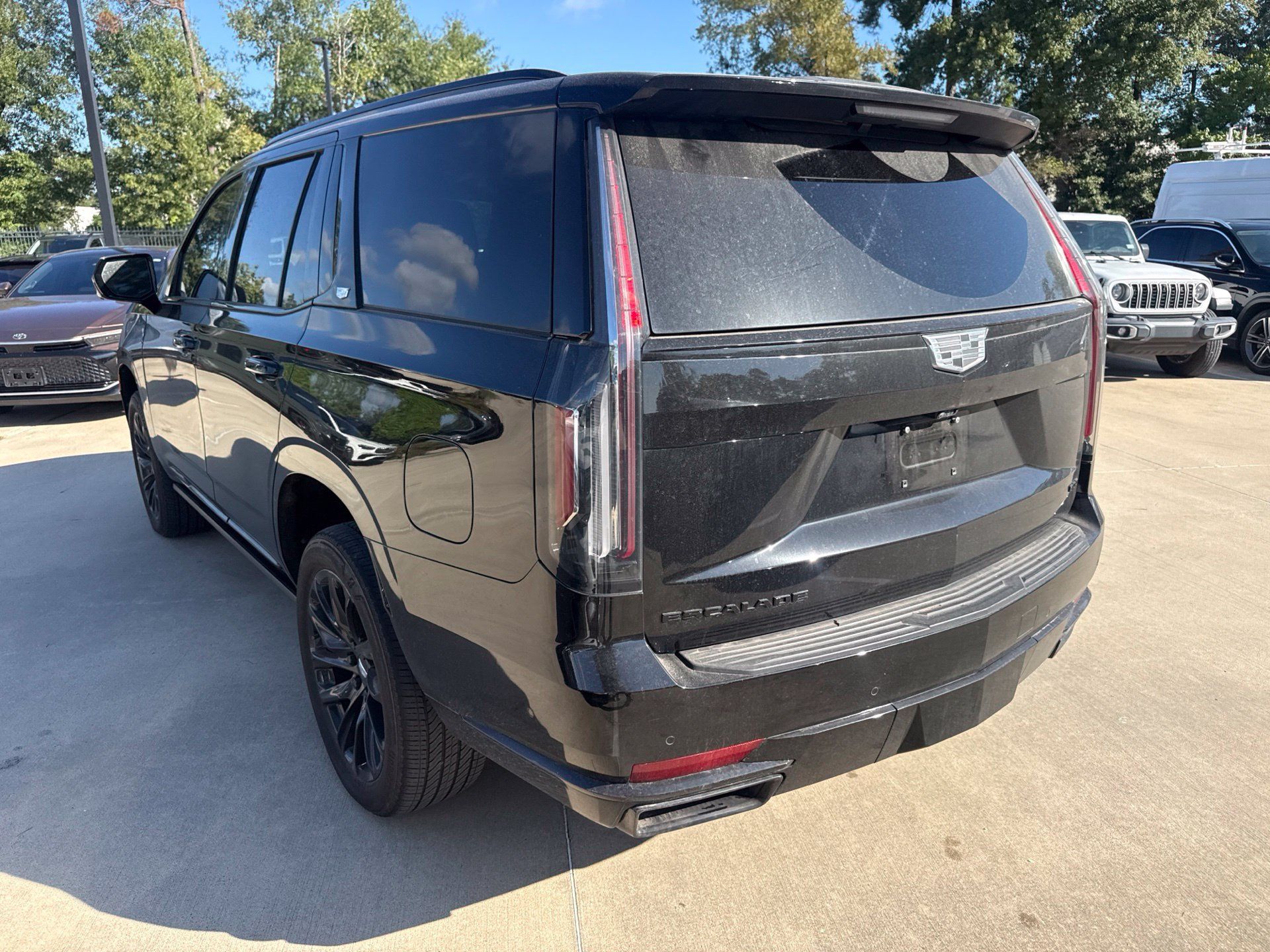 Used 2024 Cadillac Escalade Sport w/ LPO, ONYX Package AWD/4WD image 6