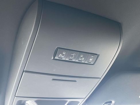 Used 2019 Dodge Grand Caravan SXT FWD image 29