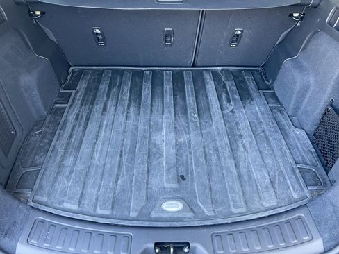 Used 2025 Land Rover Discovery Sport S AWD/4WD image 34