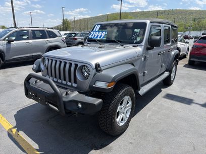 Used 2018 Jeep Wrangler Unlimited Sport S
