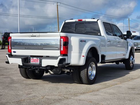 New 2026 Ford F450 Platinum w/ Platinum Plus Package AWD/4WD image 4