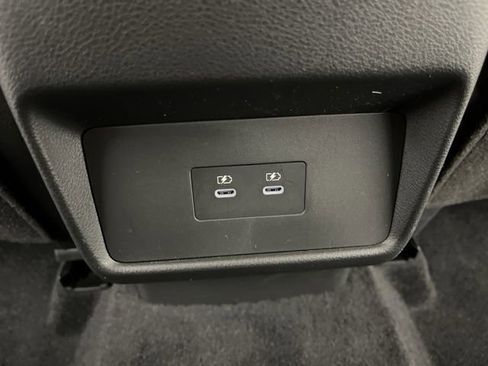 Used 2025 Nissan Rogue SV w/ SV Premium Package FWD image 47