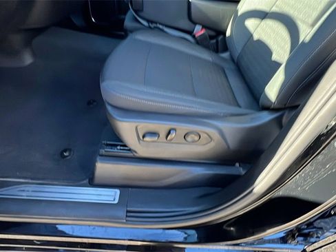 Used 2022 Chevrolet Silverado 1500 LT w/ Z71 Off-Road Package image 14