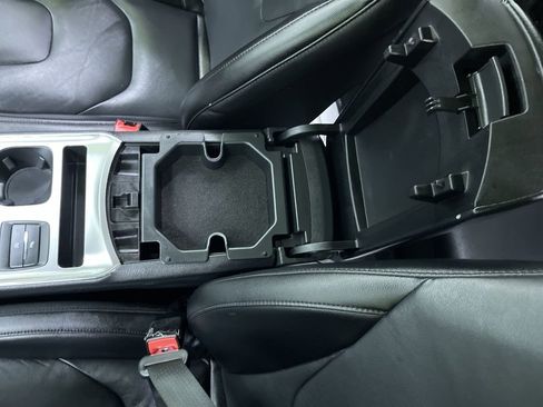 Used 2022 Ford Edge Titanium image 25