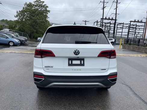 Used 2022 Volkswagen Taos SE AWD/4WD image 4