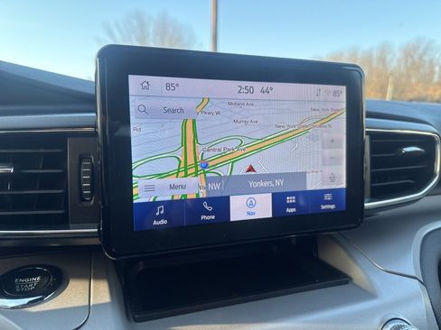 Used 2023 Ford Explorer XLT w/ Equipment Group 202A image 18