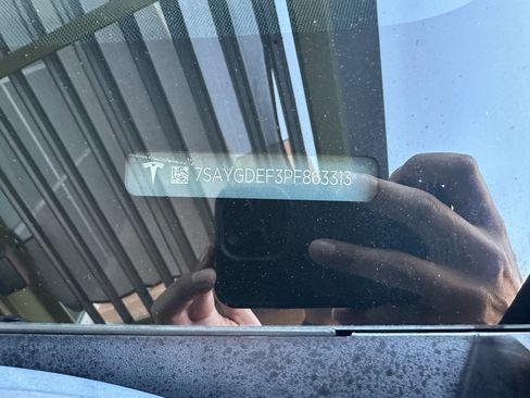 Used 2023 Tesla Model Y Performance image 45