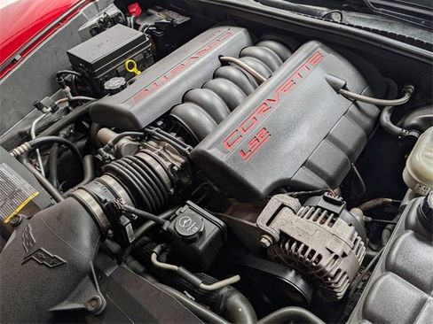 Used 2005 Chevrolet Corvette Coupe w/ Preferred Equipment Group image 33