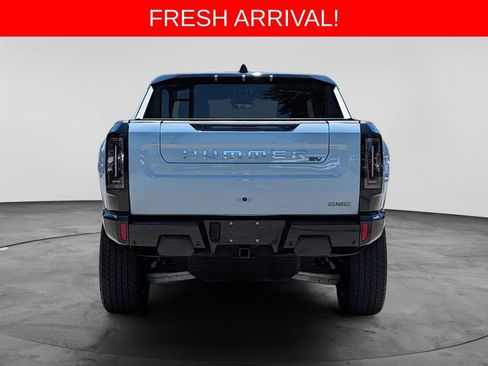 Used 2024 GMC Hummer EV 2X AWD/4WD image 8