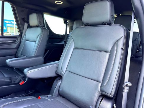 Used 2024 GMC Yukon Denali AWD/4WD image 18