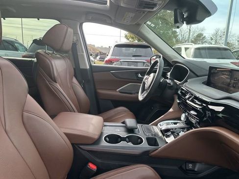Used 2023 Acura MDX SH-AWD w/ Advance Package image 30