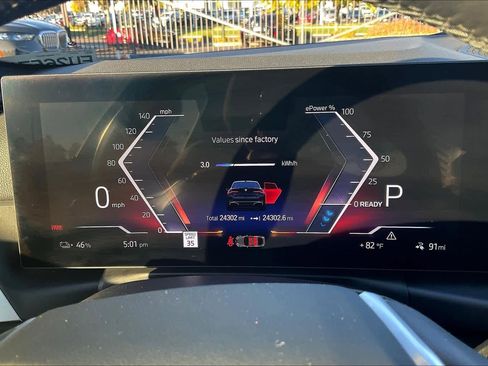 Used 2023 BMW i4 eDrive35 w/ Premium Package image 23