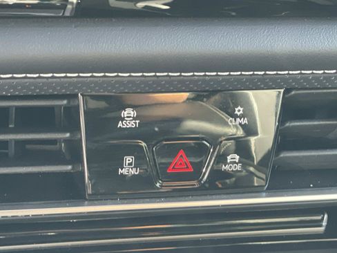 Certified 2025 Volkswagen Atlas Cross Sport SEL Premium R-Line AWD/4WD image 16