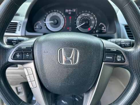 Used 2016 Honda Odyssey SE image 24