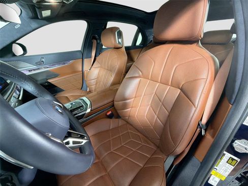 Used 2024 BMW 740i w/ Executive Package RWD image 19