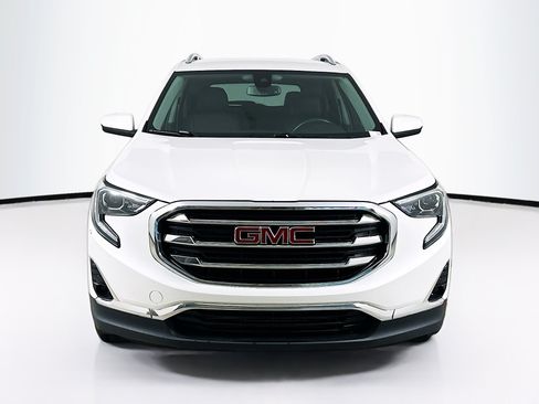 Used 2021 GMC Terrain SLT w/ LPO, Floor Liner Package FWD image 2