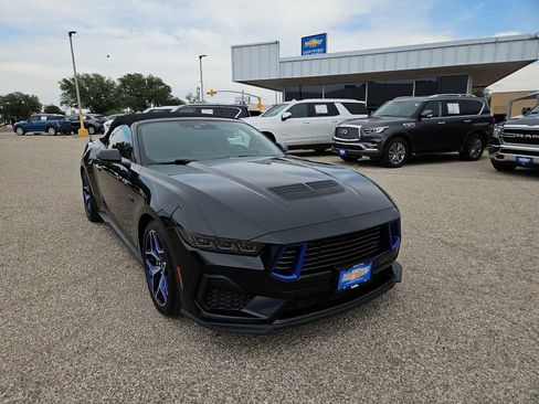 Used 2025 Ford Mustang GT Premium w/ GT Performance Package RWD image 2