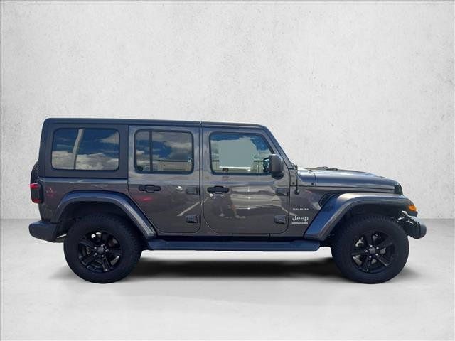Used 2019 Jeep Wrangler Unlimited Sahara w/ Uconnect 4C Nav & Sound Group AWD/4WD image 4