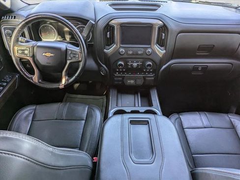 Used 2022 Chevrolet Silverado 2500 High Country w/ Z71 Off-Road Package image 17