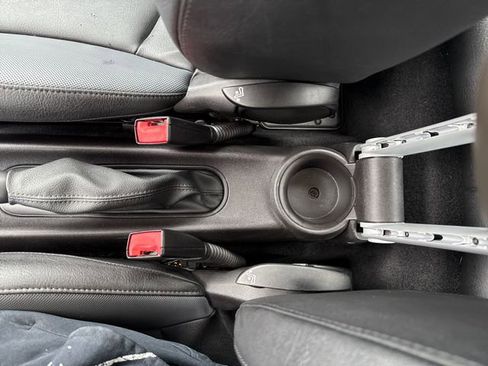 Used 2010 MINI Cooper S image 25