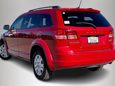 Used 2018 Dodge Journey SE w/ Popular Equipment Group image 4