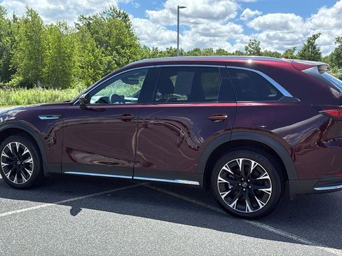 Certified 2025 MAZDA CX-90 Plug-In Hybrid w/ Premium Plus AWD/4WD image 11