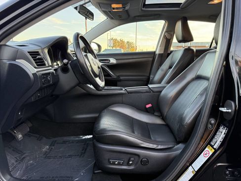 Used 2013 Lexus CT 200h image 9