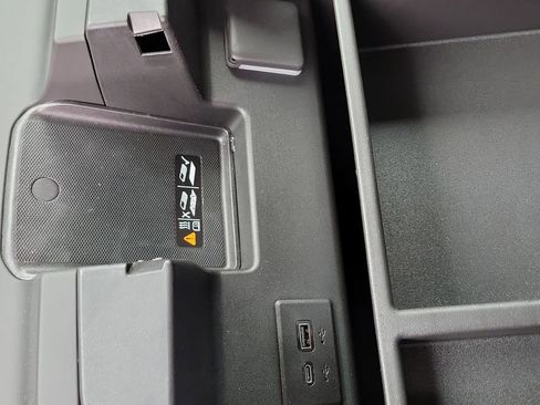 New 2025 GMC Sierra 3500 SLT w/ SLT Premium Package image 36