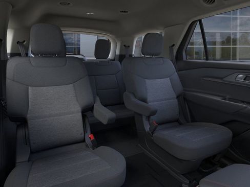 New 2025 Ford Explorer Active image 36