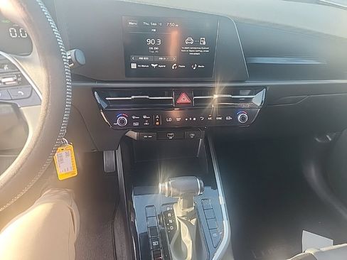 Certified 2024 Kia Niro LX FWD image 24