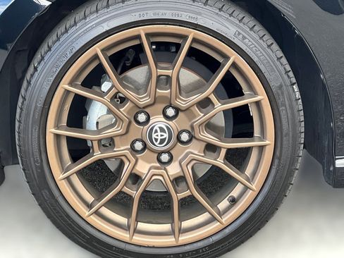 Used 2023 Toyota Camry SE image 11