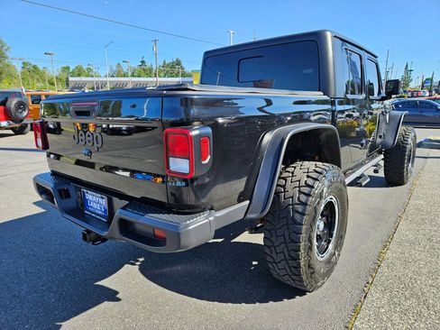 Used 2020 Jeep Gladiator Sport w/ Quick Order Package 24S image 5