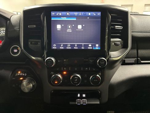 Used 2023 RAM 1500 Laramie AWD/4WD image 4