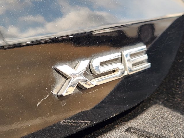 Used 2023 Toyota Highlander XSE FWD image 7