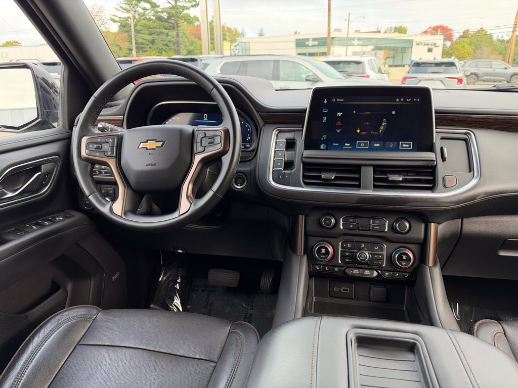 Used 2023 Chevrolet Tahoe High Country AWD/4WD image 13