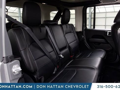 Used 2023 Jeep Wrangler Unlimited Sahara w/ Cold Weather Group AWD/4WD image 16