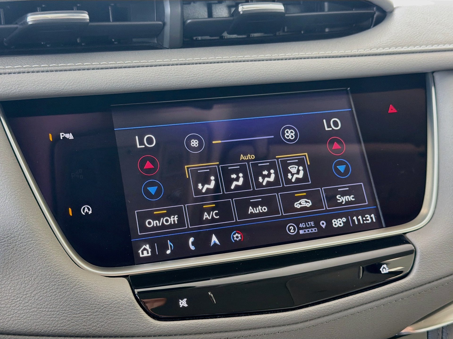 Certified 2023 Cadillac XT5 Premium Luxury FWD image 34