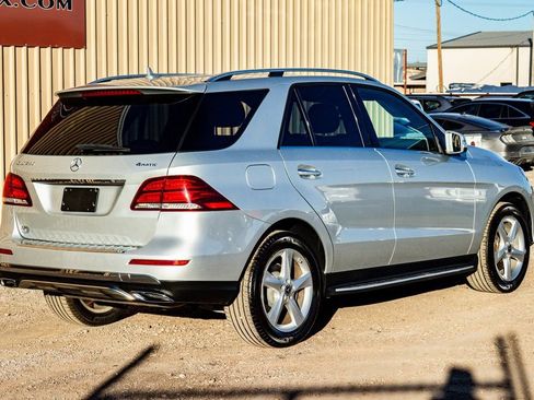 Used 2018 Mercedes-Benz GLE 350 4MATIC w/ Premium 2 Package image 3