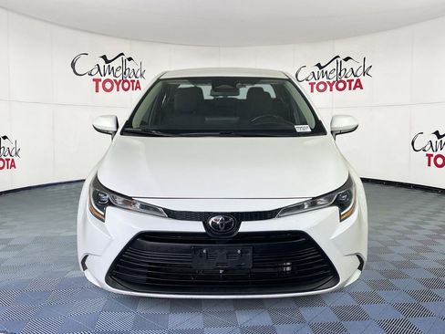 Used 2024 Toyota Corolla LE image 2