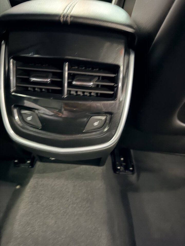 Used 2018 Cadillac XTS Luxury AWD/4WD image 11