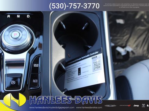 New 2026 Kia Carnival EX image 21