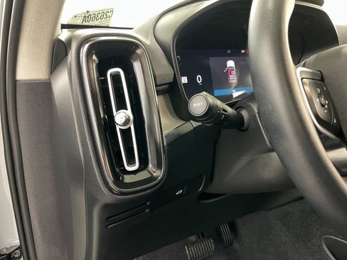 Used 2026 Volvo XC40 B5 Plus w/ Protection Package Premier image 29