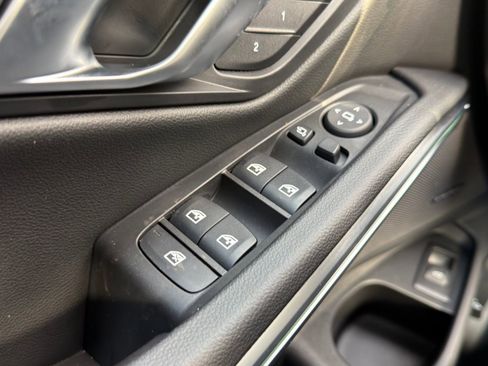 New 2026 BMW 330i Sedan w/ M Sport Package image 22