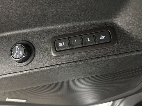 Used 2022 Chevrolet Equinox Premier image 15