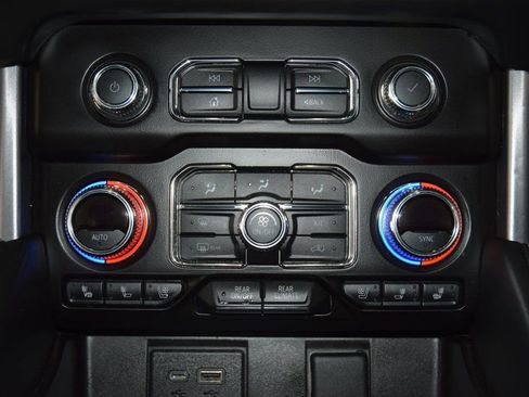 Used 2021 GMC Yukon SLT image 29