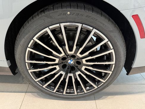 New 2026 BMW 740i xDrive AWD/4WD image 7