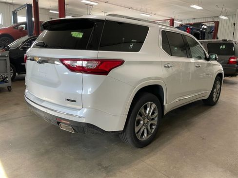Used 2018 Chevrolet Traverse Premier AWD/4WD image 6