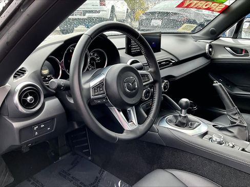 Used 2025 MAZDA MX-5 Miata Grand Touring w/ Weather Package image 15