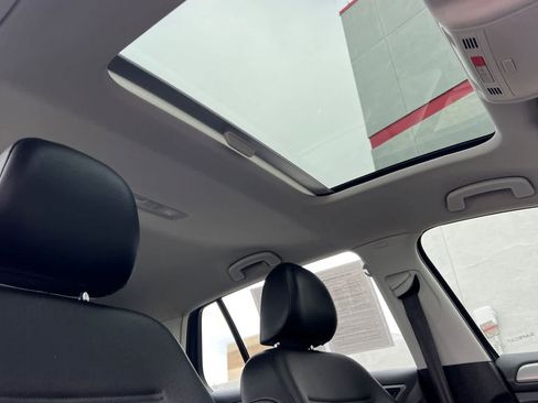 Used 2017 Volkswagen Golf Wolfsburg Edition image 18