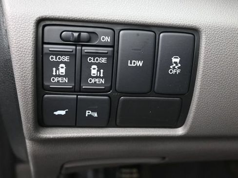 Used 2015 Honda Odyssey Touring Elite image 20